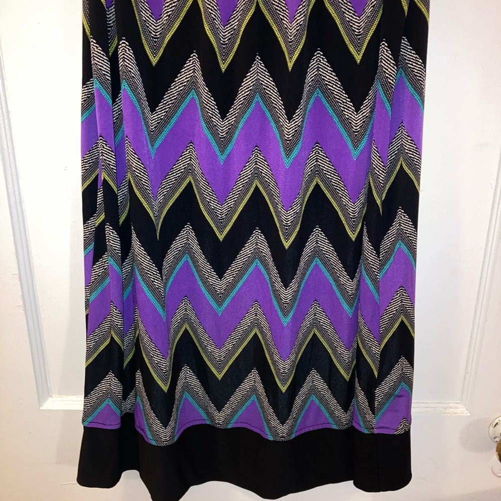 Chevron Dress - Picture 3 of 5